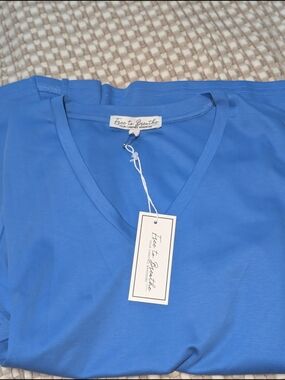 Free to Breathe V-Neck Top - Capri Blue